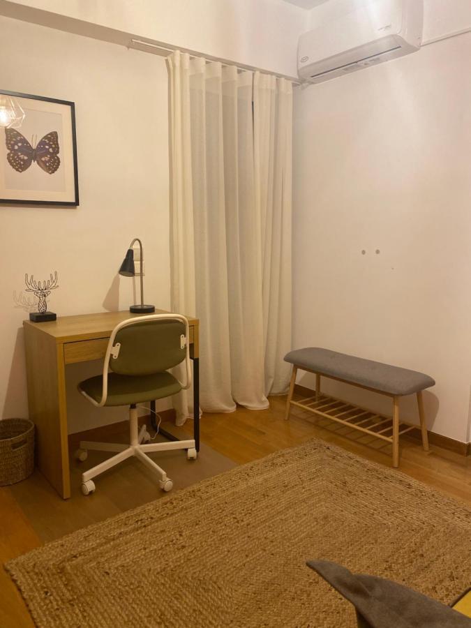 Little John Luxury Apartment Piraeus Bagian luar foto