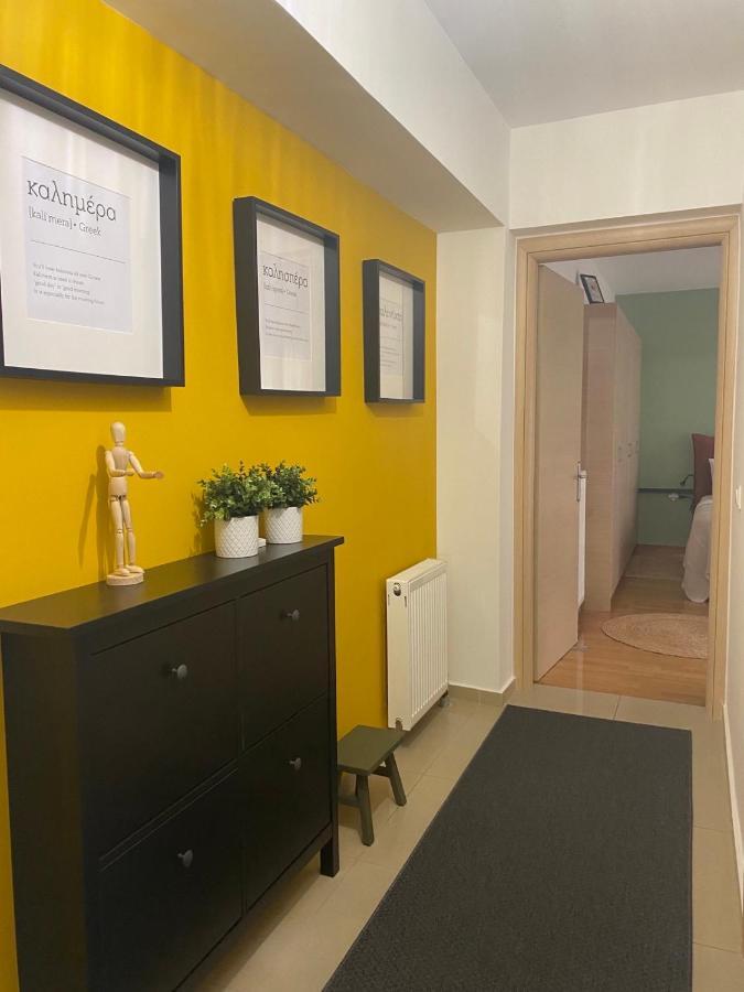 Little John Luxury Apartment Piraeus Bagian luar foto