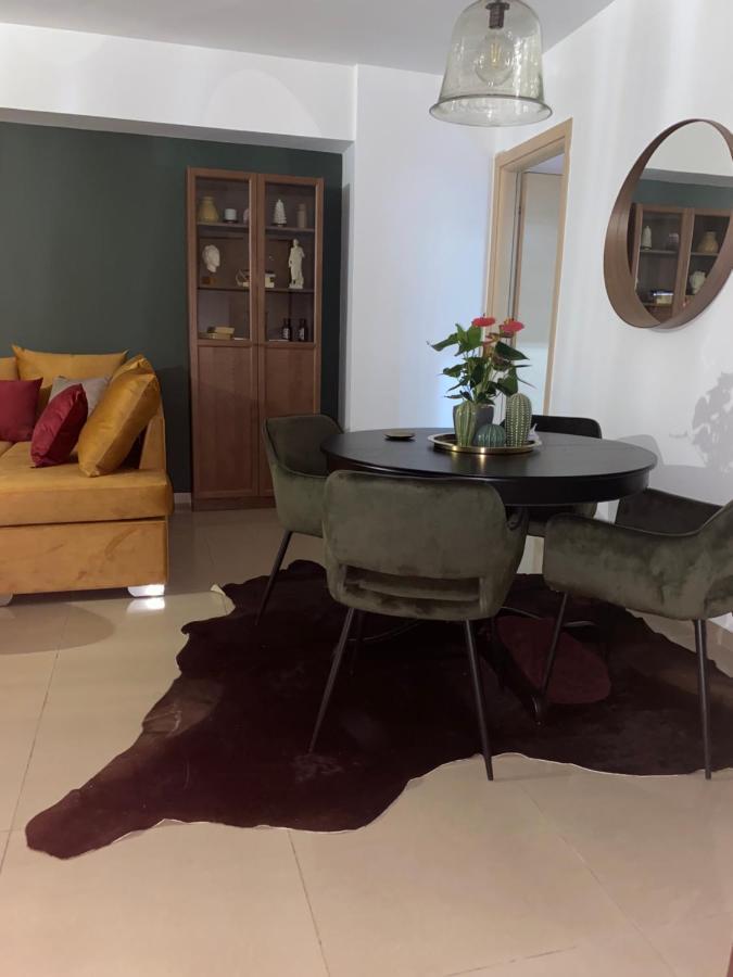 Little John Luxury Apartment Piraeus Bagian luar foto