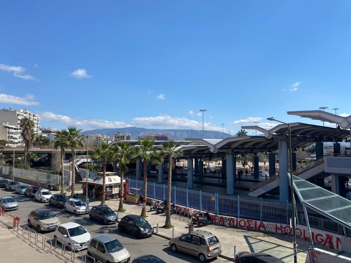 Little John Luxury Apartment Piraeus Bagian luar foto